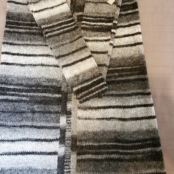 Tart Collections Ilianna Wool-blend Cardigan - Picture 5 of 6